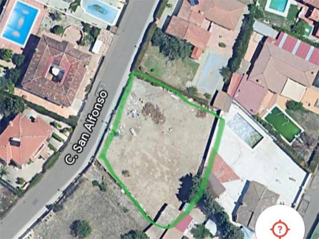 Terreno en Venta en Calle Viveros, 28B en Residencial Triana - Barrio Alto