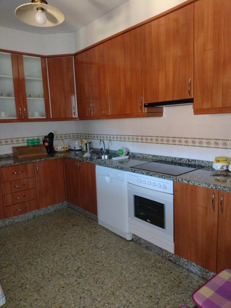 Cuina de Casa adosada en venda en Monterrei amb Balcó