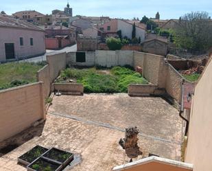 Casa o xalet en venda en Fresno de Cantespino amb Calefacció, Jardí privat i Parquet