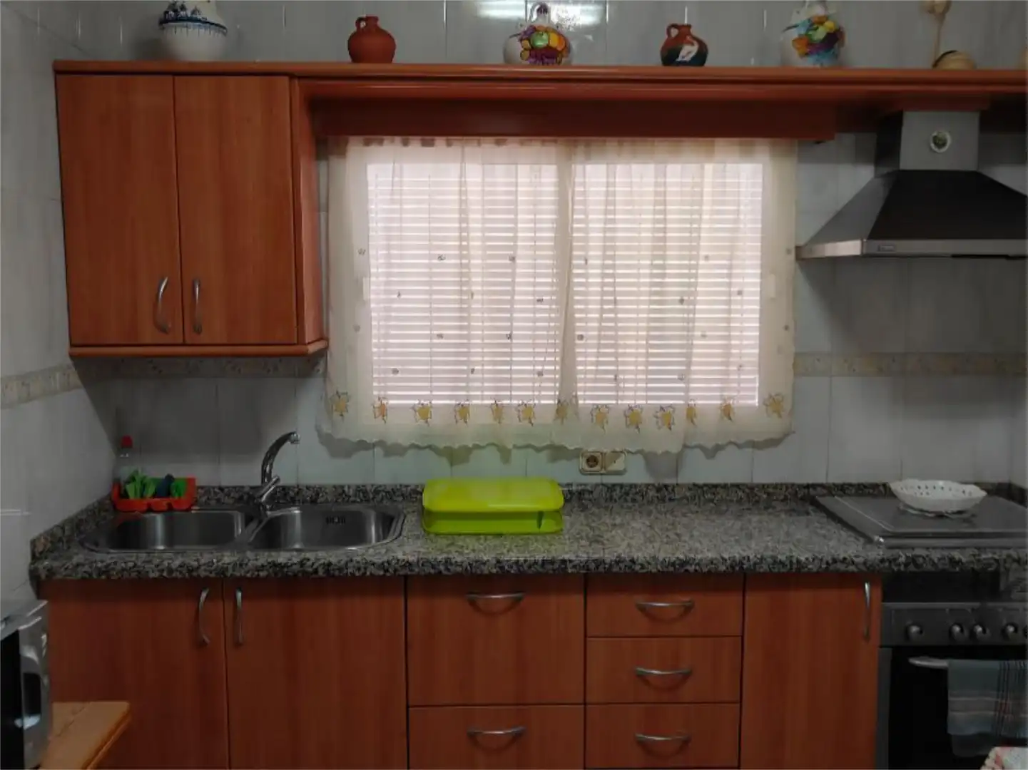 Habitación en Cuesta Archidona, 24, Cueva de Menga Cocina de Piso para compartir en Antequera con Terraza y Amueblado