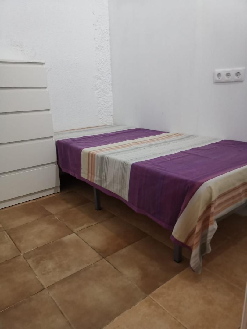Bedroom of Planta baja to share in Alcorcón  with Furnished