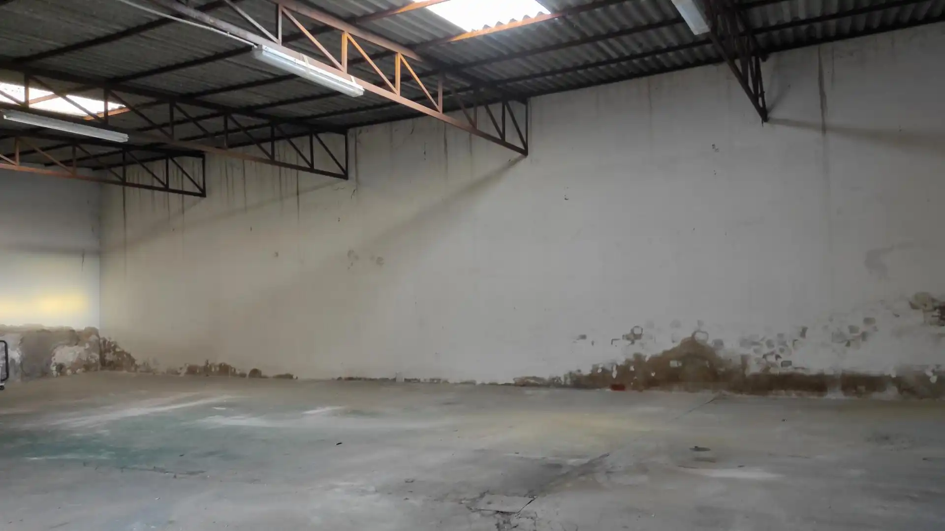 Industrial buildings for sale in Calle Granada, 9, Los Bloques Industrial buildings for sale in Zamora Capital