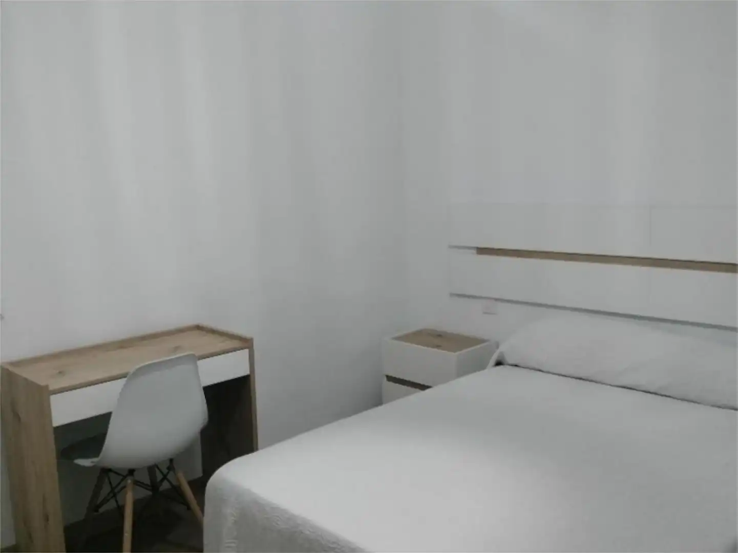 Bedroom of Flat for rent in Huelva  with Parquet flooring and Furnished