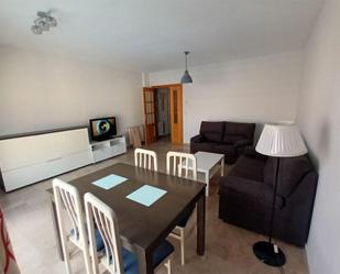 Living room of Flat to rent in  Granada Capital  with Heating, Terrace and Furnished