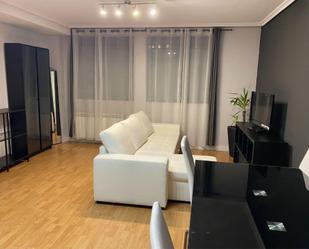 Living room of Flat to rent in Ponferrada  with Heating, Parquet flooring and Furnished