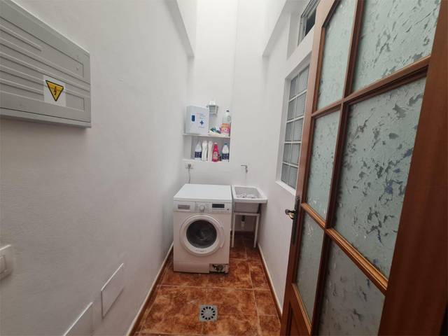 Casa adosada en Alquiler en Calle Leonor Monteverde, 11 en Centro