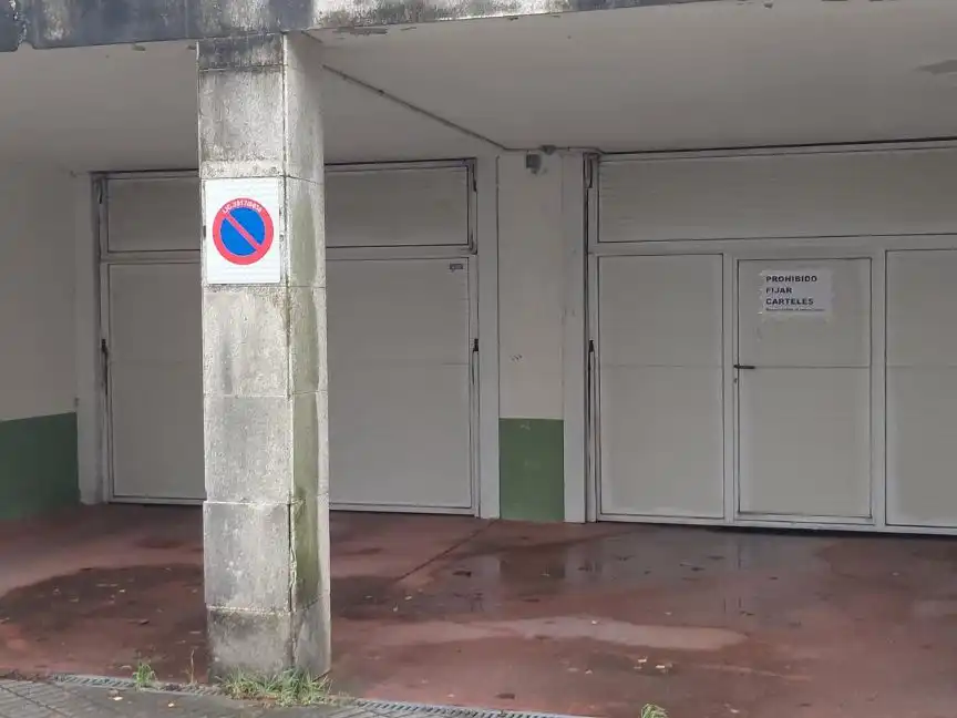 Garatge en venda a Avenida de Fernando de Casas Novoa, 37, San Lázaro - Meixonfrío Aparcament de Garatge en venda en Santiago de Compostela