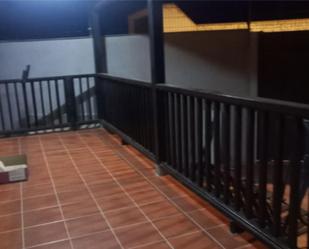 Terrace of Planta baja to rent in Ledaña  with Parquet flooring, Terrace and Furnished