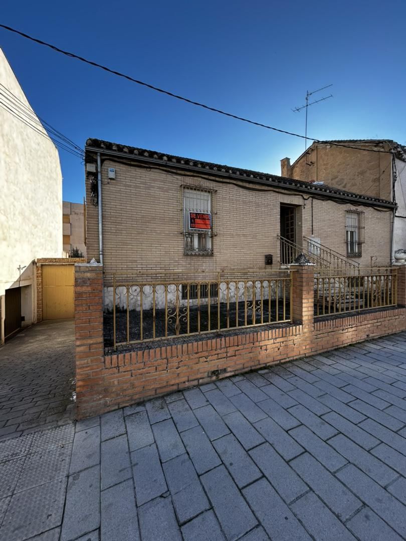 Exterior view of House or chalet for sale in Las Gabias