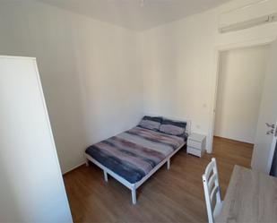 Bedroom of Flat to share in Caldes de Malavella