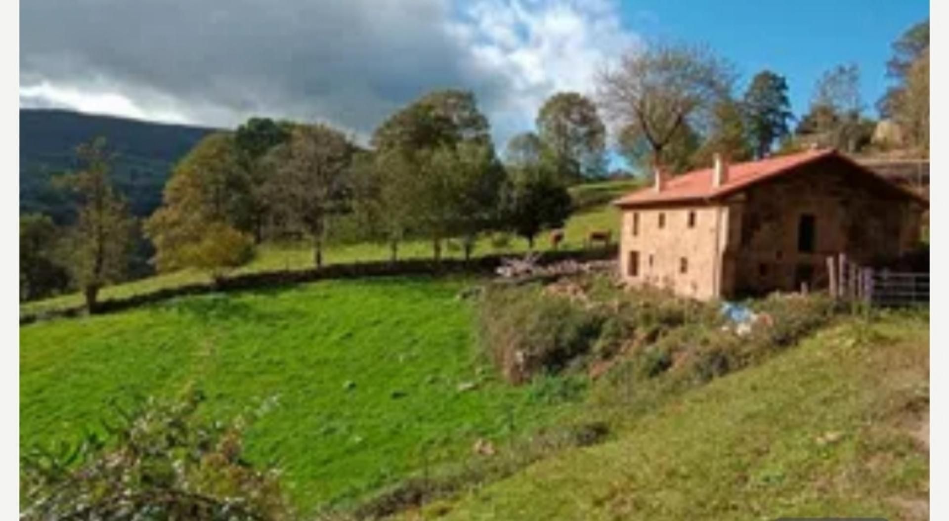 Garden of Country house for sale in Luena 