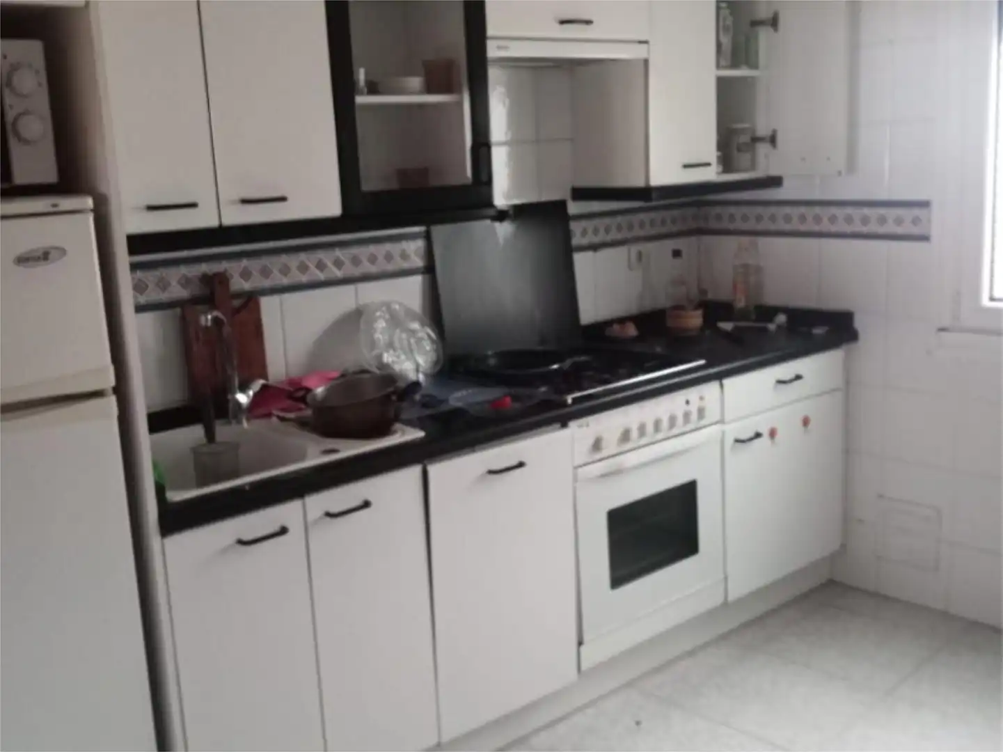 Piso en venta en Avenida Cristo de las Cadenas, 49, Montecerrao Cocina de Piso en venta en Oviedo con Parquet, Terraza y Trastero