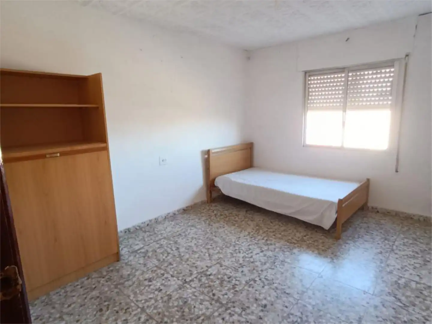 Piso en venta en Travesía Diez, 7, Lécera Habitación de Piso en venta en Lécera con Jardín privado, Terraza y Trastero