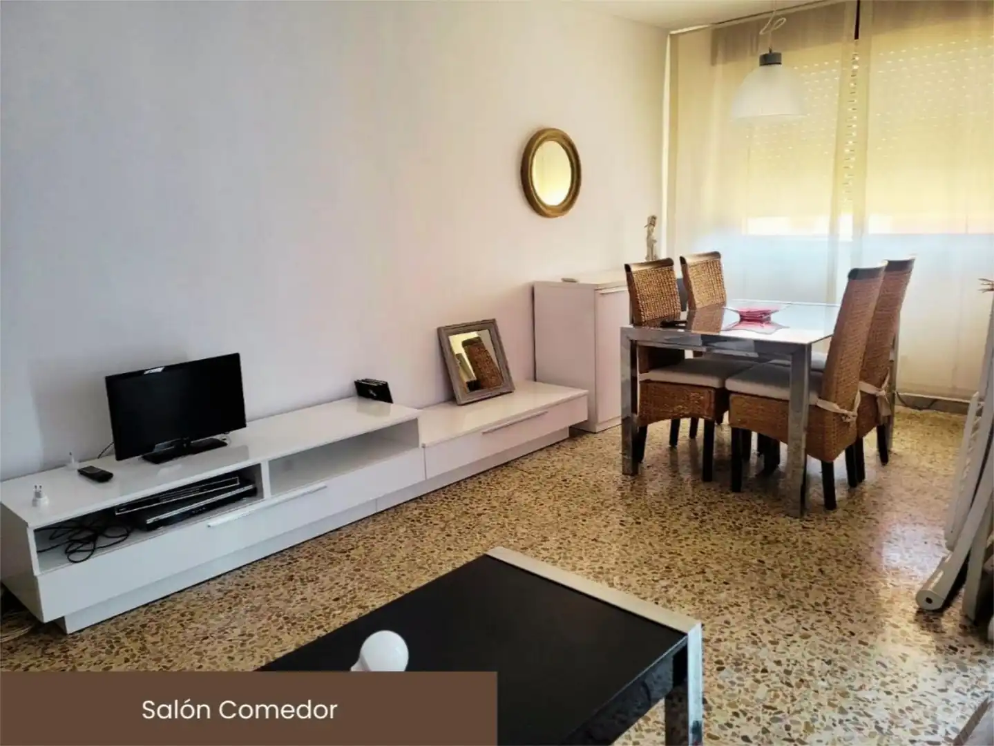 Living room of Flat for share in Almería  with Air Conditioner, Terrace and Furnished