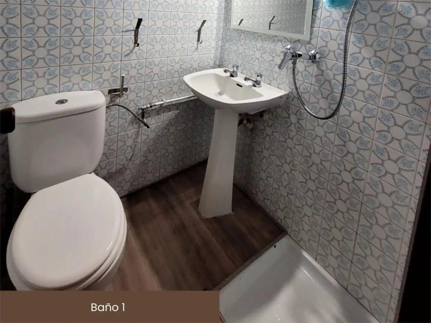 Bathroom of Flat for share in Almería  with Air Conditioner, Terrace and Furnished