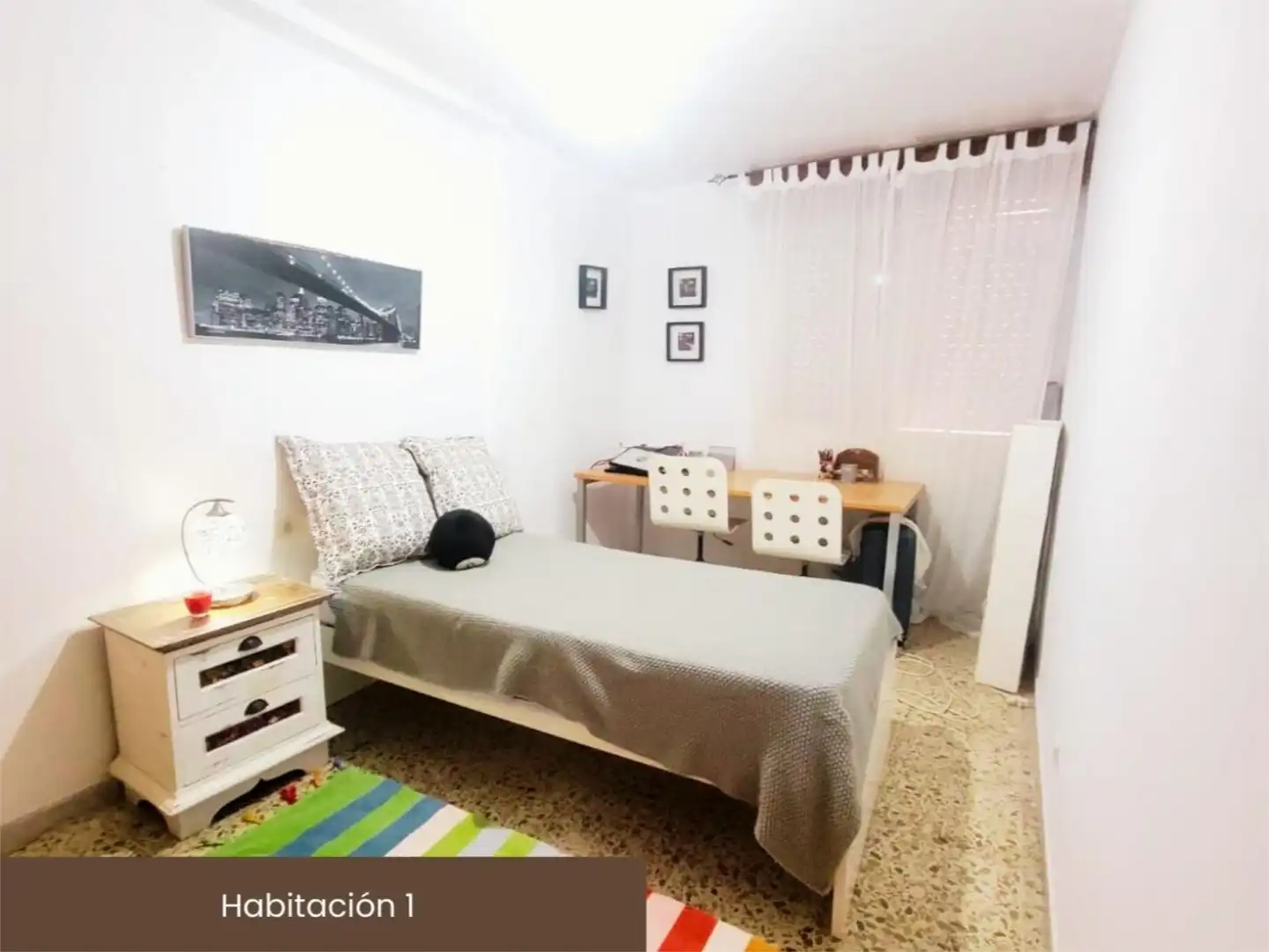 Bedroom of Flat for share in Almería  with Air Conditioner, Terrace and Furnished