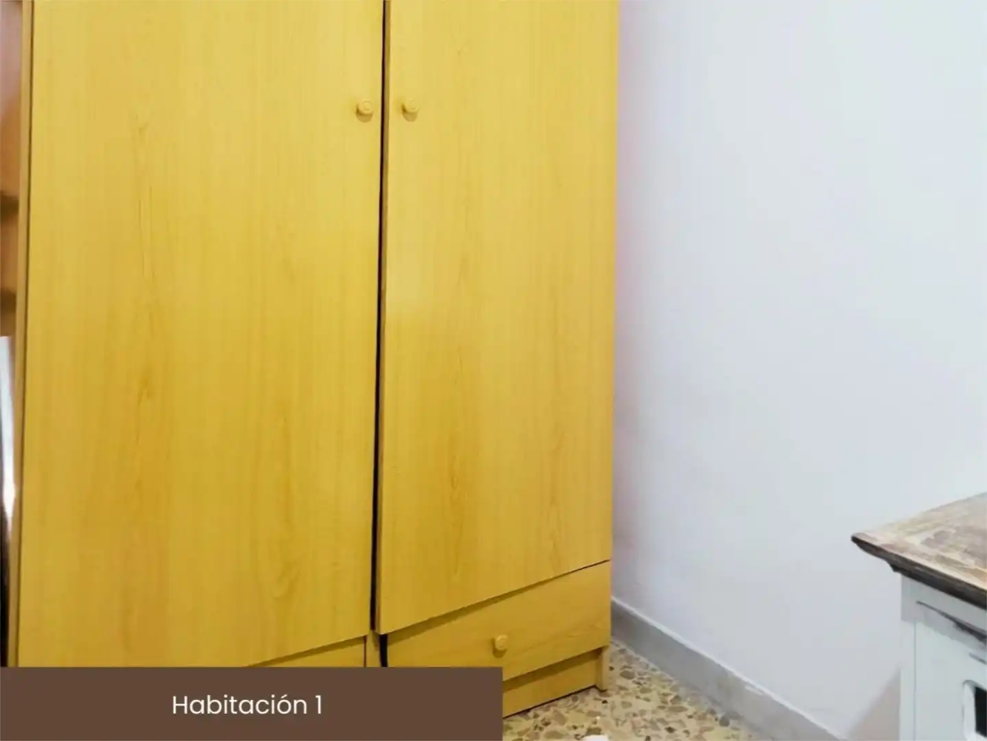 Bedroom of Flat for share in Almería  with Air Conditioner, Terrace and Furnished