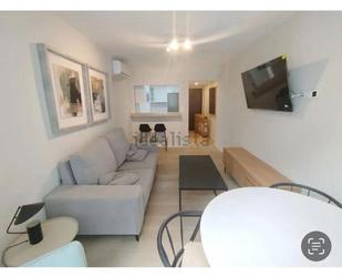 Living room of Flat to share in Málaga Capital  with Air Conditioner, Parquet flooring and Furnished