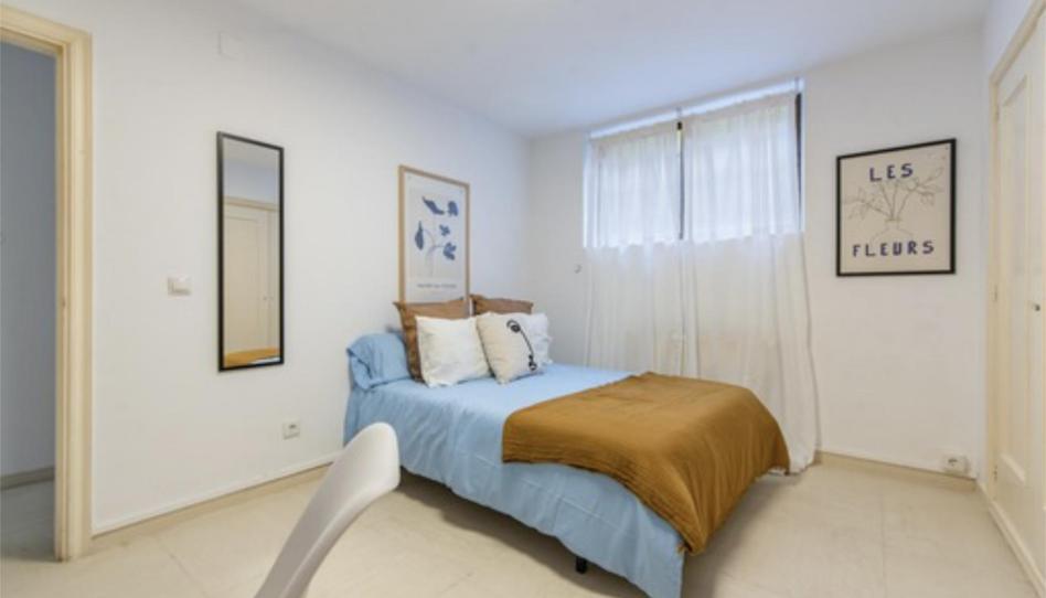 Flat to share in Calle de Mateo Inurria, 30, Nueva España, Madrid - image 1 Photo 1 of Flat to share in Calle de Mateo Inurria, 30, Nueva España, Madrid