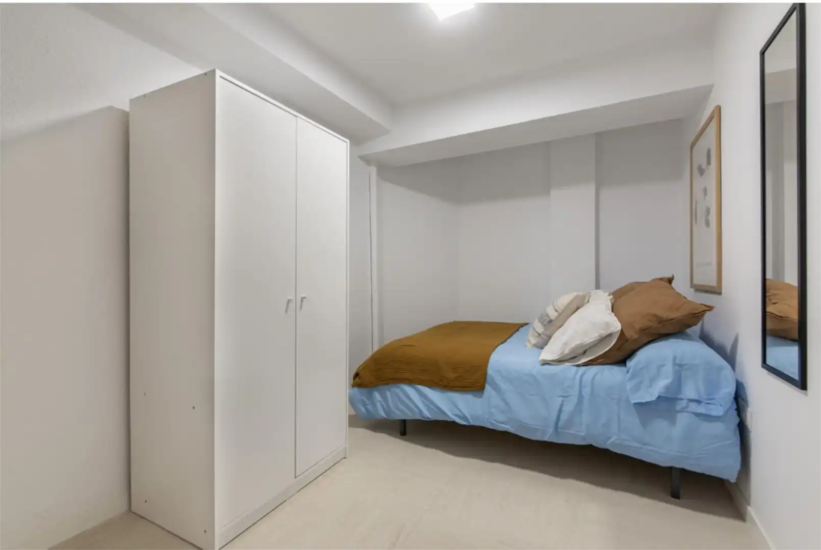 Room in Calle de Mateo Inurria, 30, Nueva España Bedroom of Flat for share in Madrid with Heating, Furnished and Washing machine