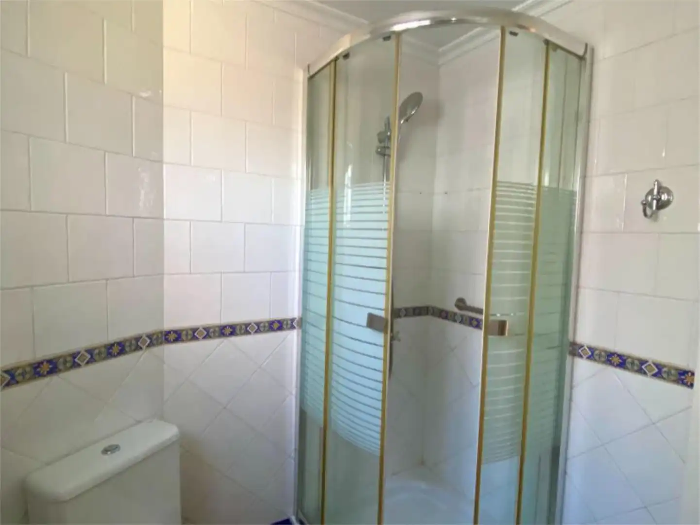 Piso en venta en Calle Coimbra, 34, El Cerro Baño de Piso en venta en Sevilla con Aire acondicionado, Terraza y Balcón