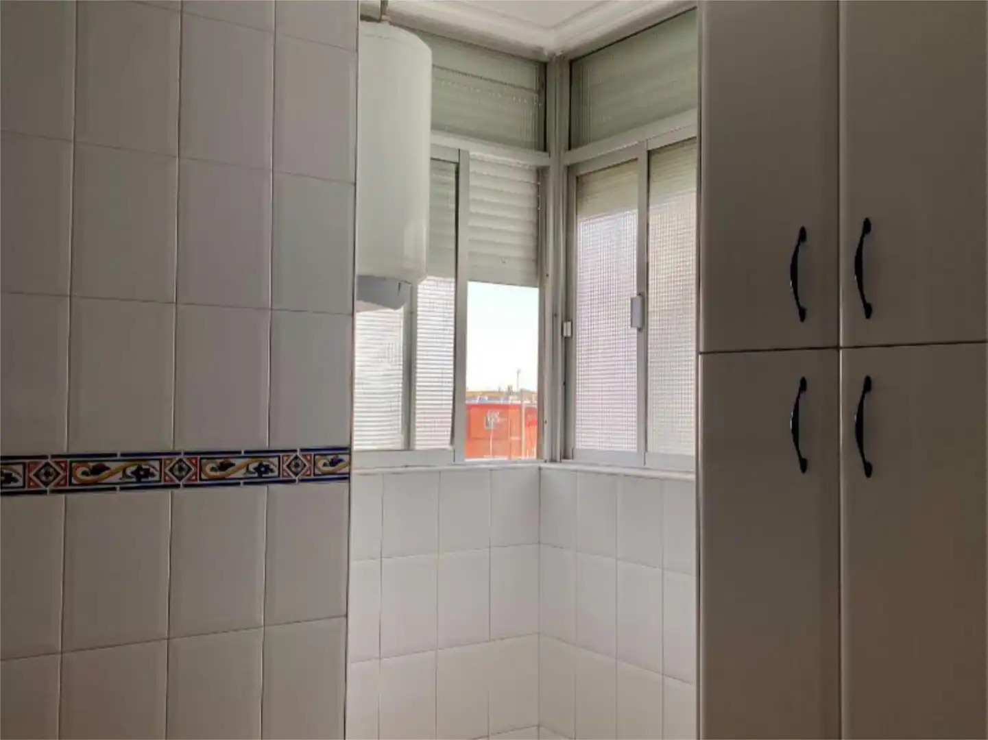 Piso en venta en Calle Coimbra, 34, El Cerro Baño de Piso en venta en Sevilla con Aire acondicionado, Terraza y Balcón