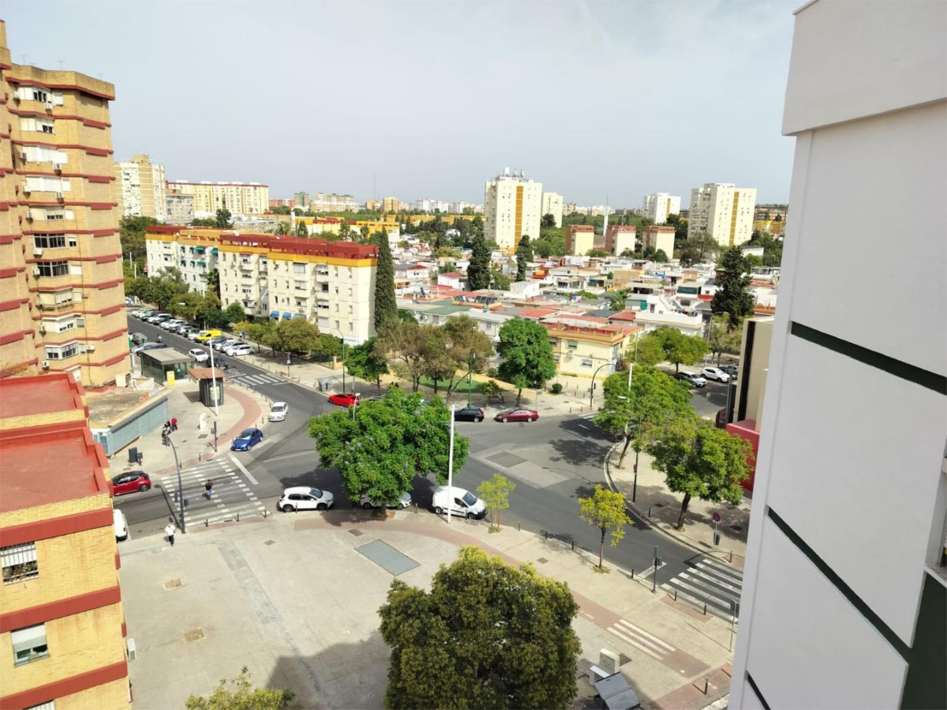 Exterior view of Flat for sale in  Sevilla Capital  with Air Conditioner, Terrace and Balcony