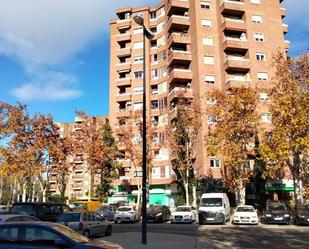 Vista exterior de Pis en venda en  Zaragoza Capital amb Calefacció i Terrassa