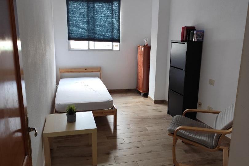 Flat to share in Calle Siloé, 40, Tamaraceite, Las Palmas - image 1 Photo 1 of Flat to share in Calle Siloé, 40, Tamaraceite, Las Palmas