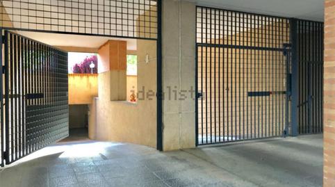 Foto 2 de Garatge de lloguer a Avenida de Grecia, 33, El Cano - Los Bermejales, Sevilla