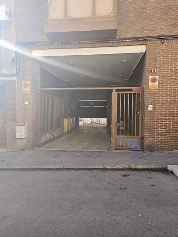 Garaje en Alquiler en Calle de Nicolás Usera, 100 en Pradolongo