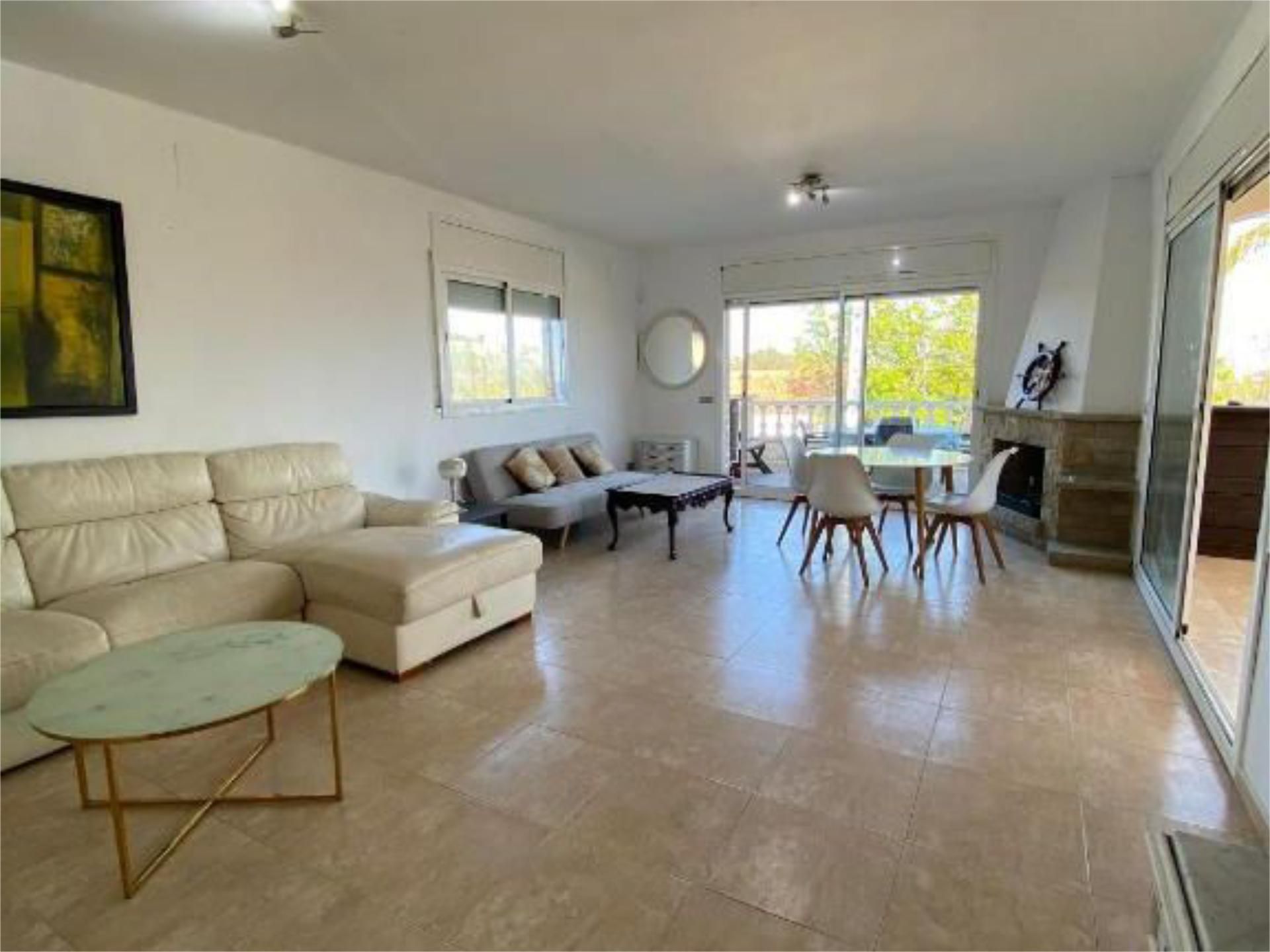 Sala d'estar de Pis en venda en Calafell amb Terrassa, Piscina i Balcó