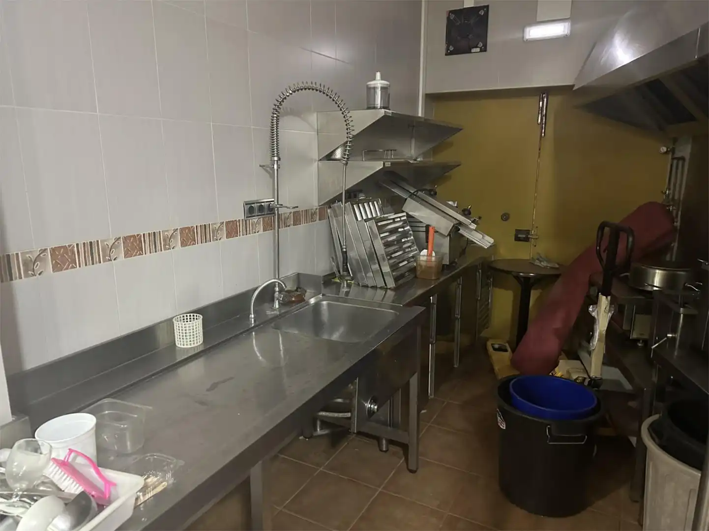 Cocina de Local de alquiler en Huelva con Aire acondicionado y Calefacción