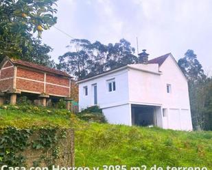 Vista exterior de Finca rústica en venda en O Porriño   amb Calefacció, Jardí privat i Parquet