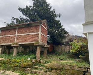 Vista exterior de Finca rústica en venda en O Porriño   amb Calefacció, Jardí privat i Parquet