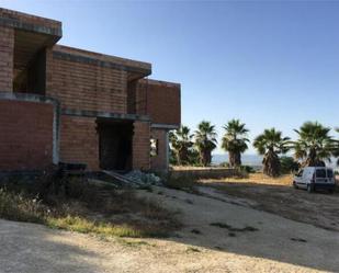 Casa adosada en venda en Lucena amb Jardí privat, Terrassa i Traster