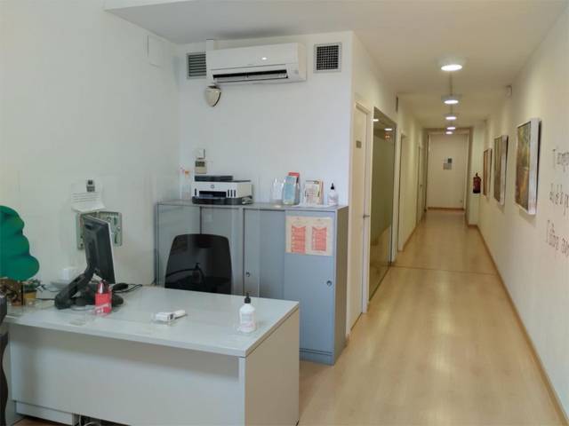 Local comercial en Venta en Plaça de les Caramelles, 3 en El Raval