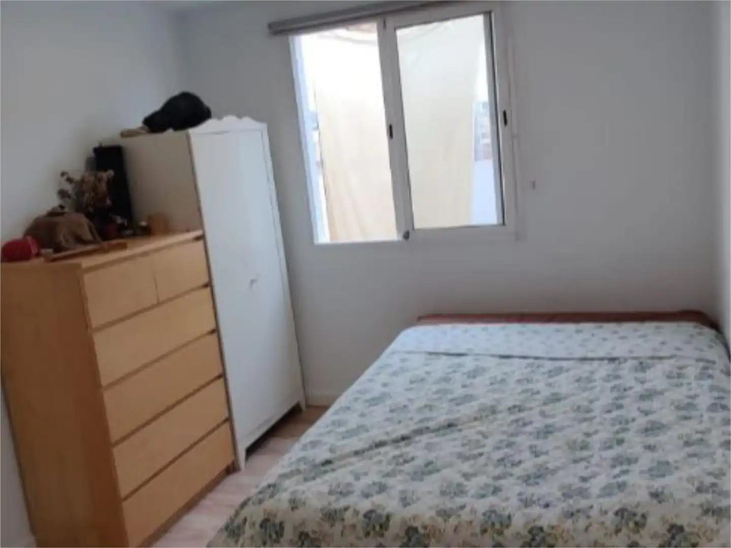 Habitació a Avinguda del Paral·lel, 77, El Poble Sec - Parc de Montjuïc Dormitori de Àtic per a compartir en Barcelona