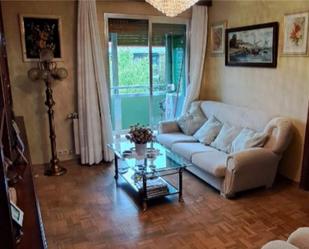 Living room of Flat for sale in  Madrid Capital  with Air Conditioner, Heating and Parquet flooring