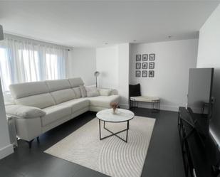 Living room of Flat for sale in Terrassa  with Air Conditioner and Balcony