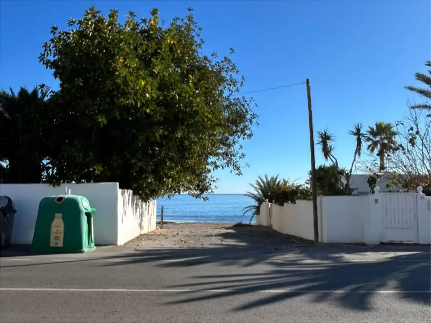 Vista exterior de Local de lloguer en Mojácar amb Calefacció i Moblat