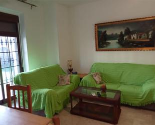 Living room of Flat to share in  Jaén Capital  with Air Conditioner, Heating and Furnished