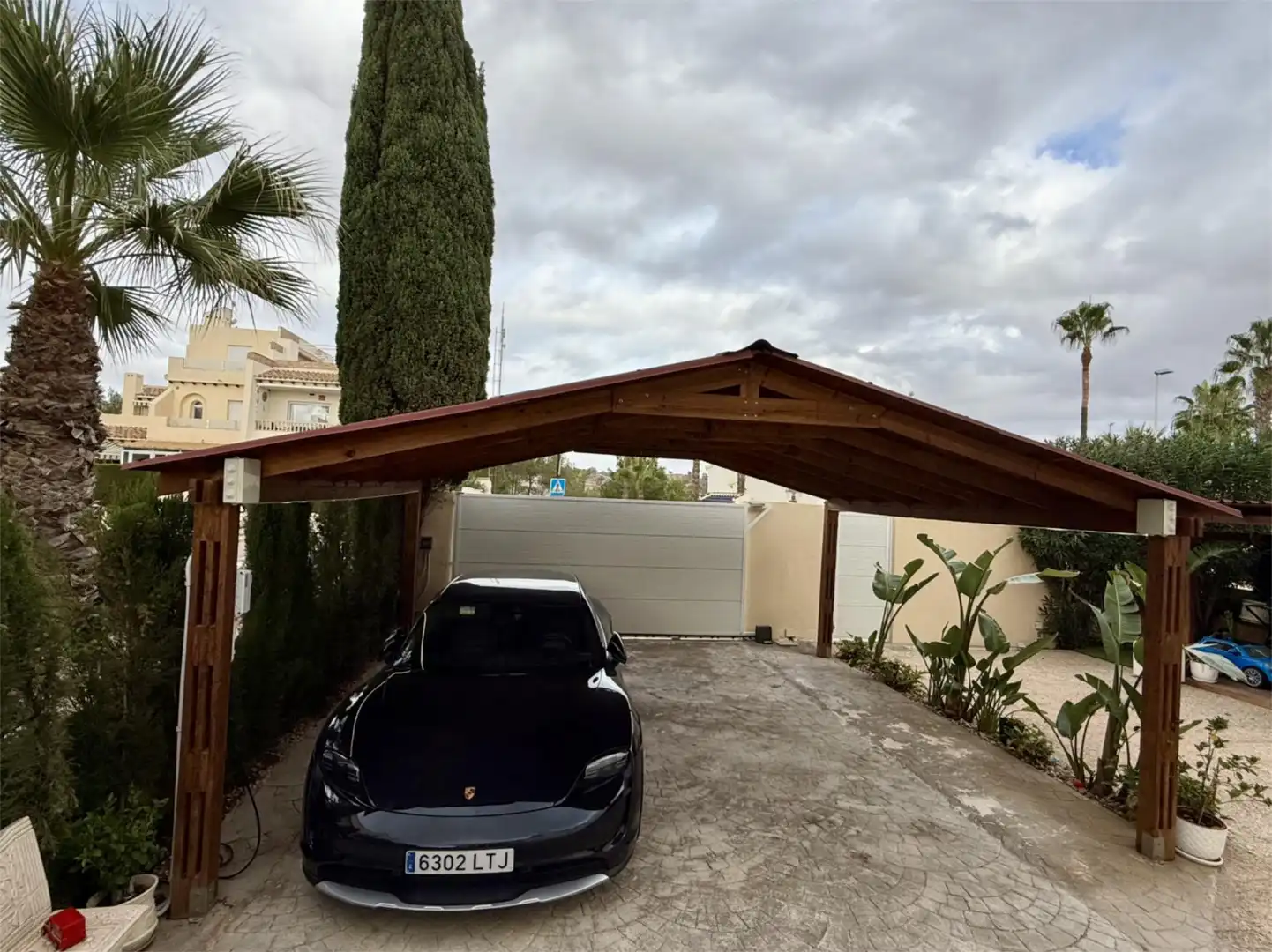 Aparcament de Casa o xalet en venda en Orihuela amb Aire condicionat, Calefacció i Jardí privat