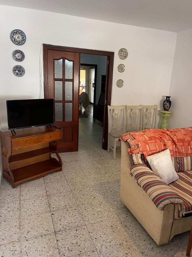 Sala d'estar de Planta baixa de lloguer en Villar del Rey amb Terrassa, Moblat i Forn