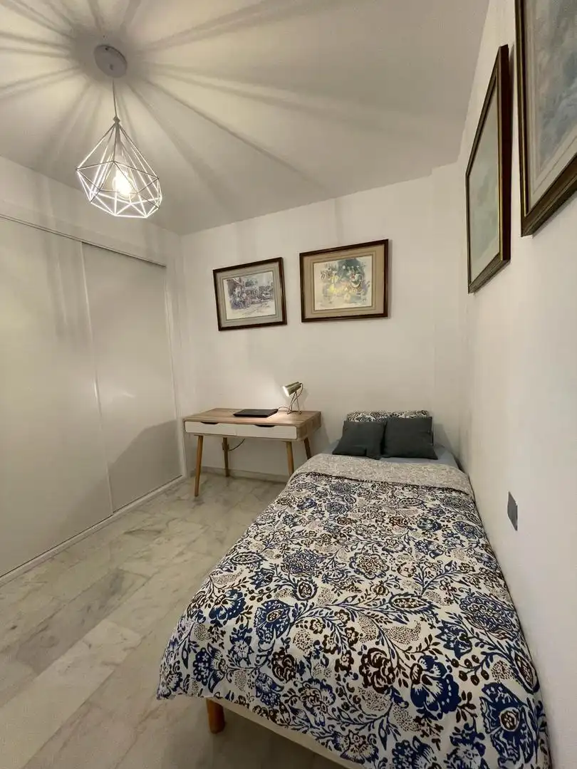 Habitación de Apartamento en venta en Marbella con Aire acondicionado, Terraza y Piscina