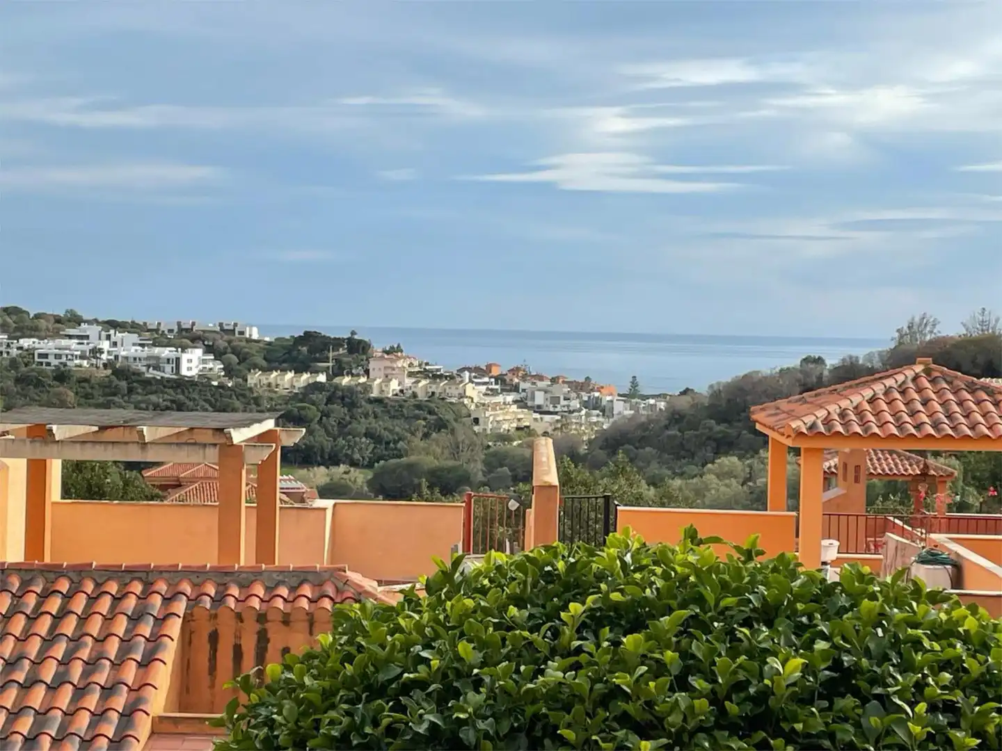 Vista exterior de Apartamento en venta en Marbella con Aire acondicionado, Terraza y Piscina