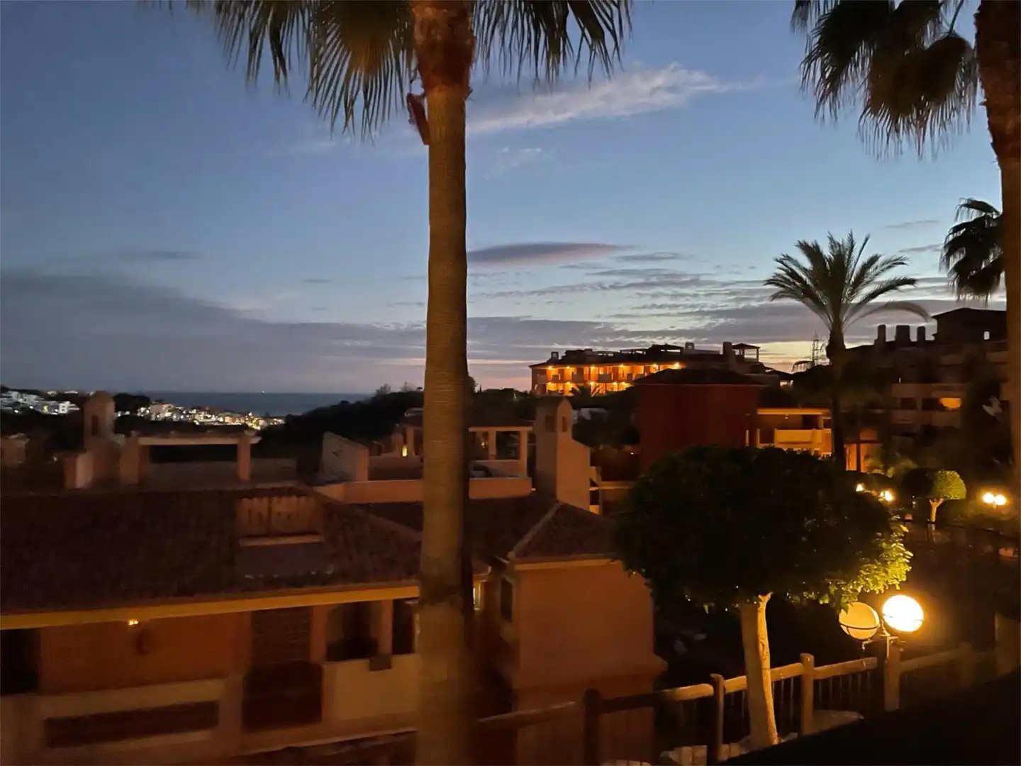 Vista exterior de Apartamento en venta en Marbella con Aire acondicionado, Terraza y Piscina