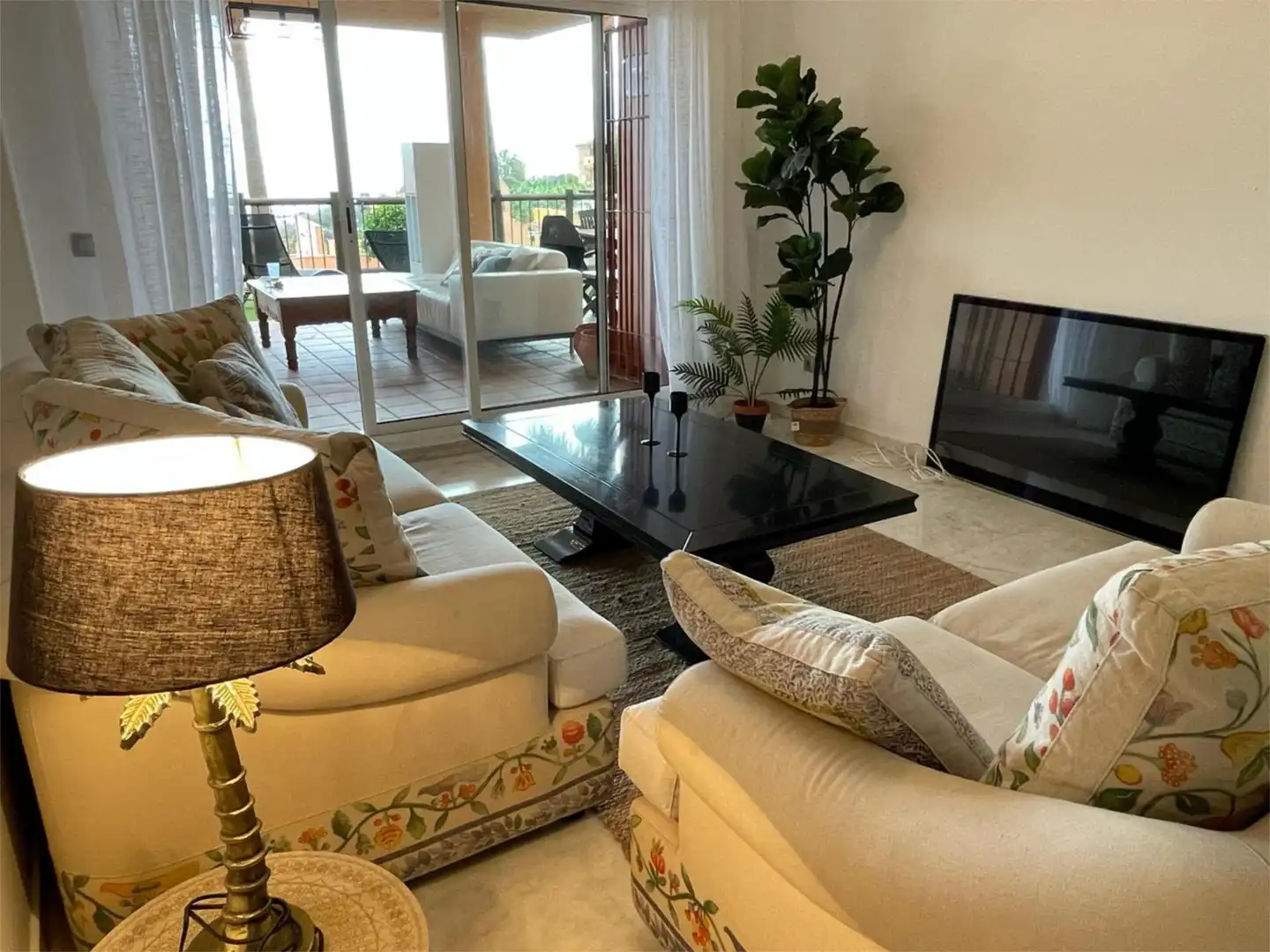 Sala de estar de Apartamento en venta en Marbella con Aire acondicionado, Terraza y Piscina