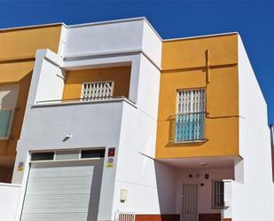 Exterior view of Single-family semi-detached for sale in La Mojonera