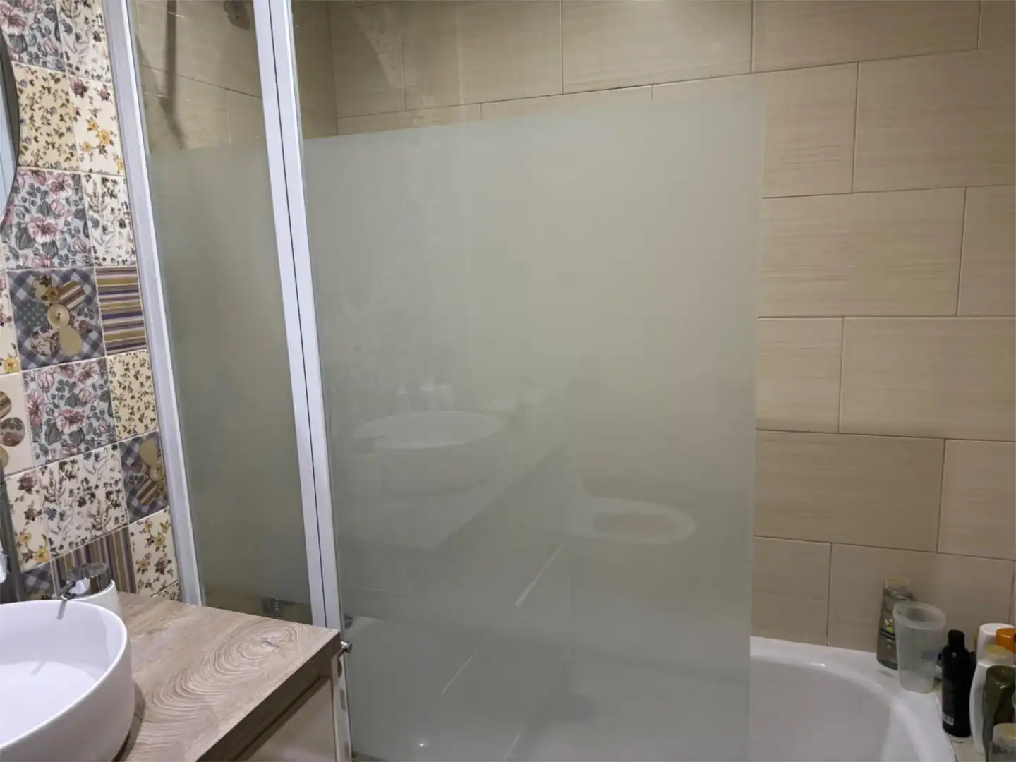 Piso en venta en Calle Valentina Pinelo, 7, La Plata Baño de Piso en venta en Sevilla con Aire acondicionado, Calefacción y Trastero